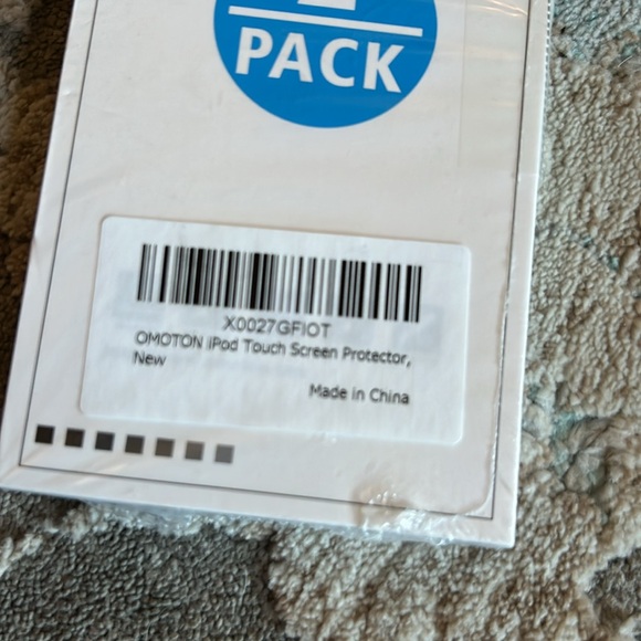 New!! 2 pack iPod touch glass screen protector - Picture 2 of 3